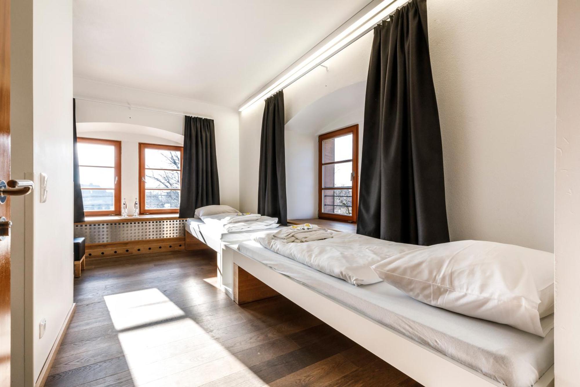 Hostel Jugendherberge Nuernberg - Youth Hostel *